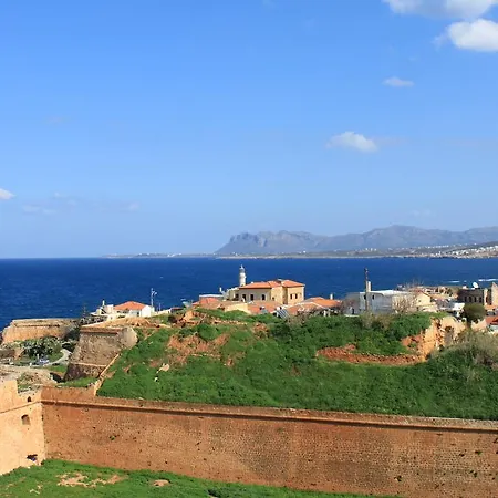 Irene فندق خانيا